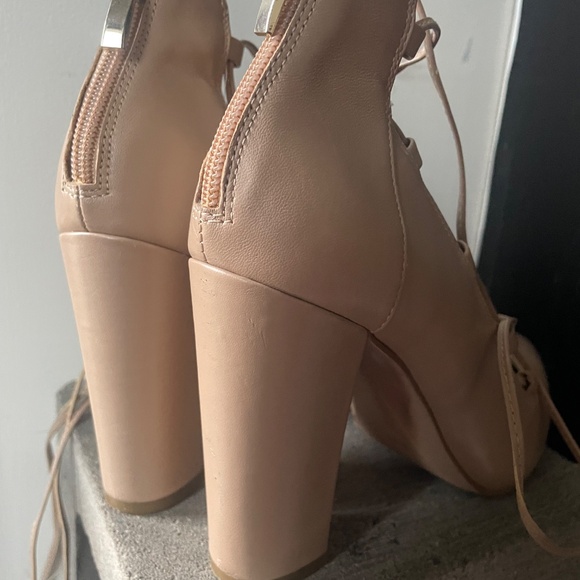 Shoes by Saks Fifth Avenue - Picture 5 of 6